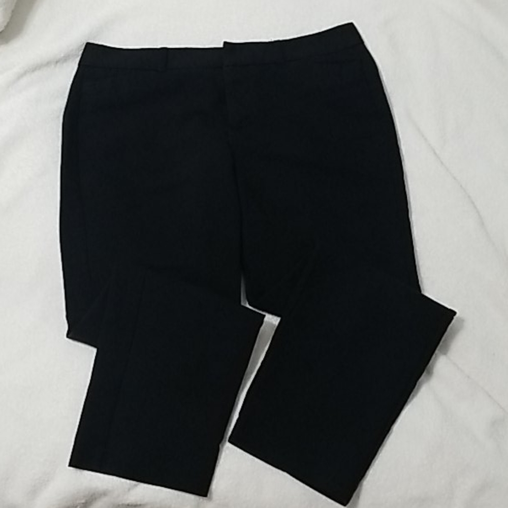 Slim-fit business casual black slacks size 6